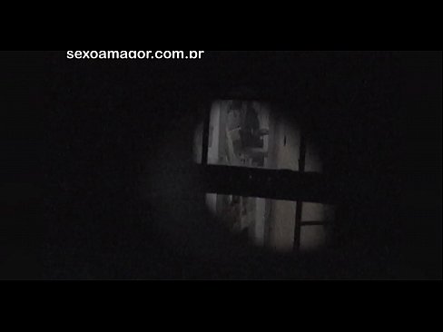 ❤️ Lourinho é filmado secretamente por um voyeur de bairro escondido atrás de tijolos ocos ❤ Porno duro em pt.fuxporn-com.ru ❌